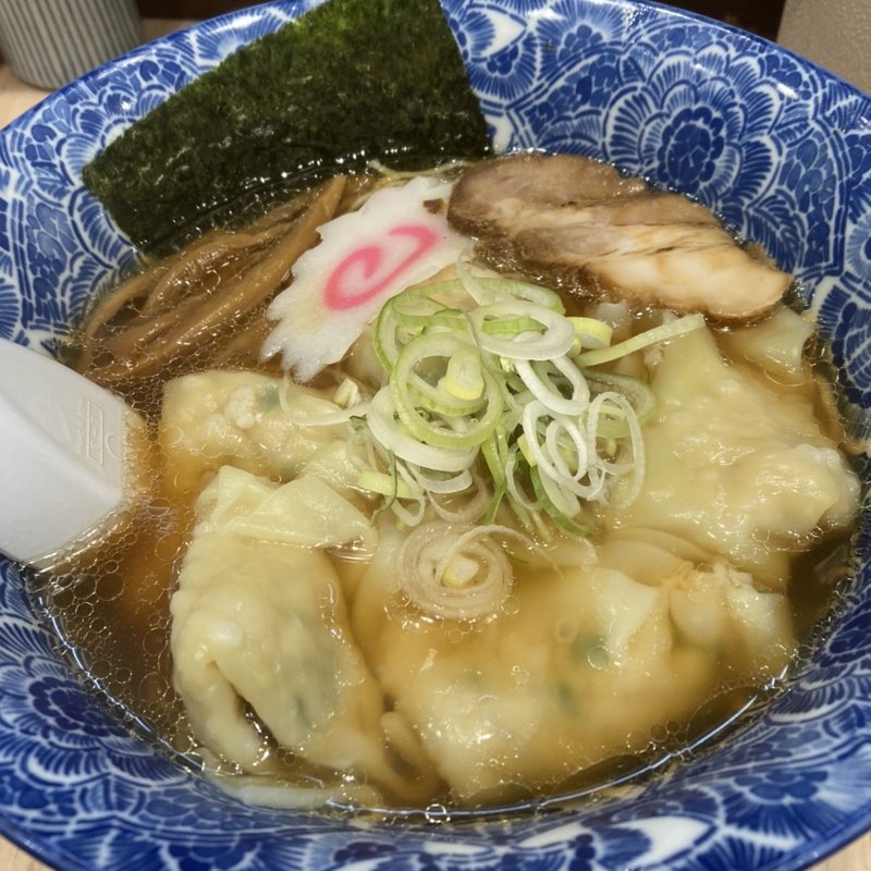 名物 肉厚ワンタン麺(ら麺亭)