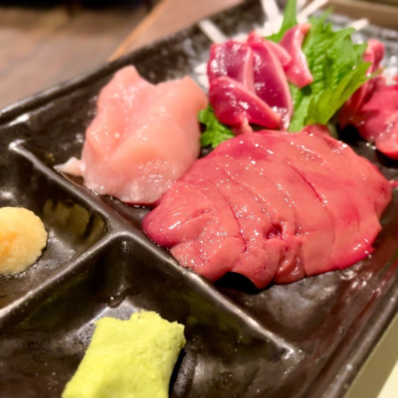 鳥刺し(夢見鳥淡路町店 )