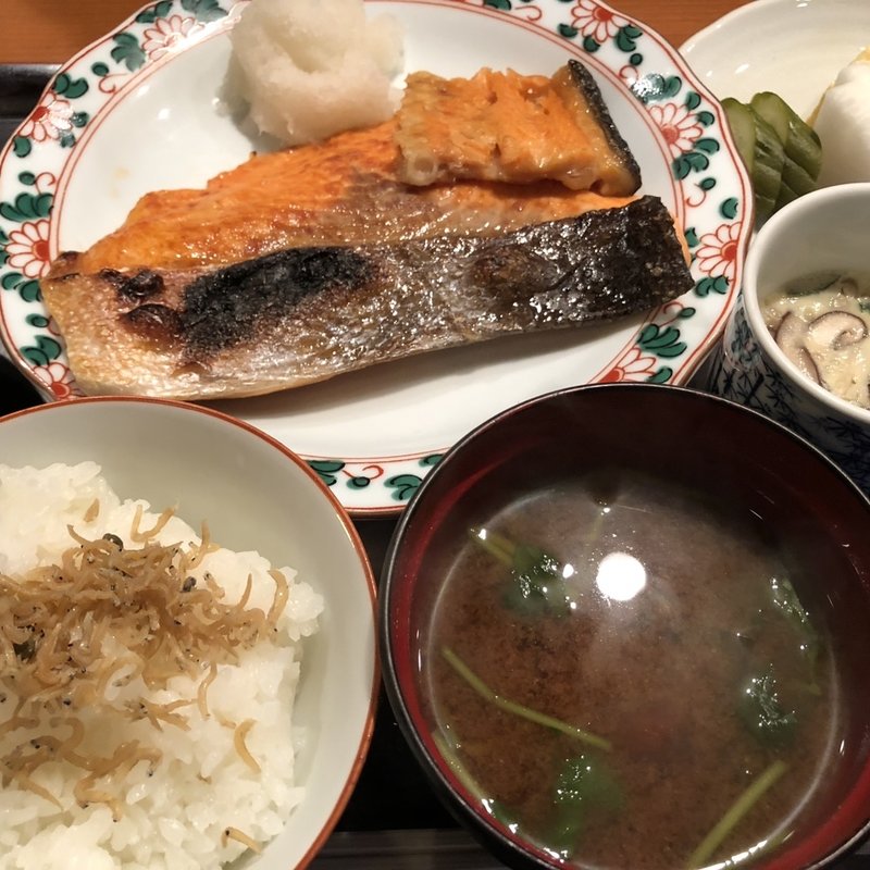 焼魚御膳（鮭）(一楽)