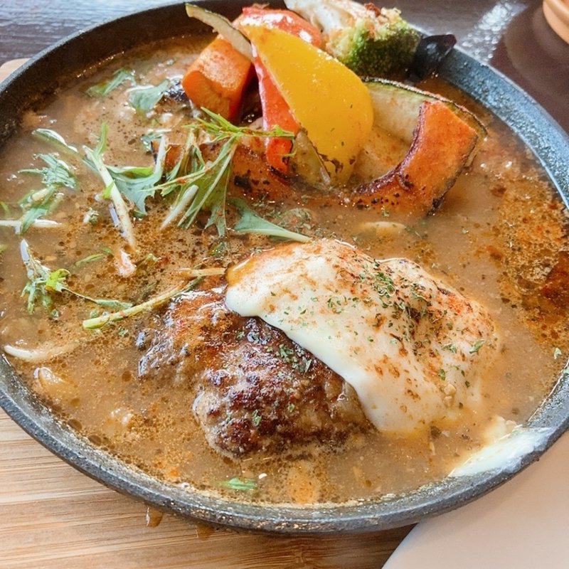 黒毛和牛ハンバーグカレー（チーズトッピング）(ミートファクトリー　フォーコ)