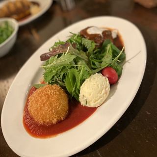 カニコロ&ハンバーグ(洋食とワインのお店 土筆苑～TSUKUSHIEN～)