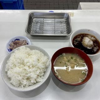 ごはん（中）(天ぷらのひらお 久山店)