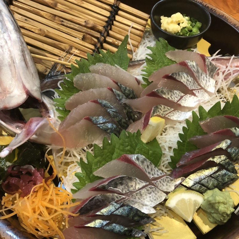 首折れサバ(大漁市場 こんぴら丸 鹿児島谷山本店 )