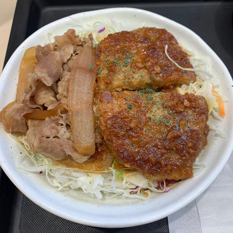 焼きかつコンボ牛めし(松屋 新宿大ガード店 )