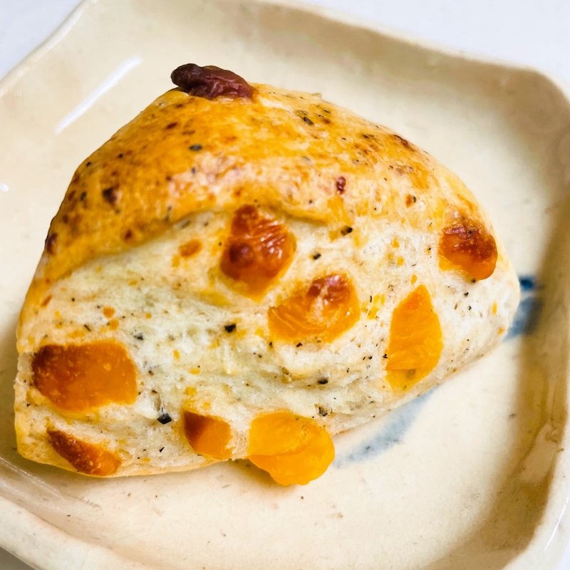 チーズとブラックペッパー(Selectshop & Scone Homeru)