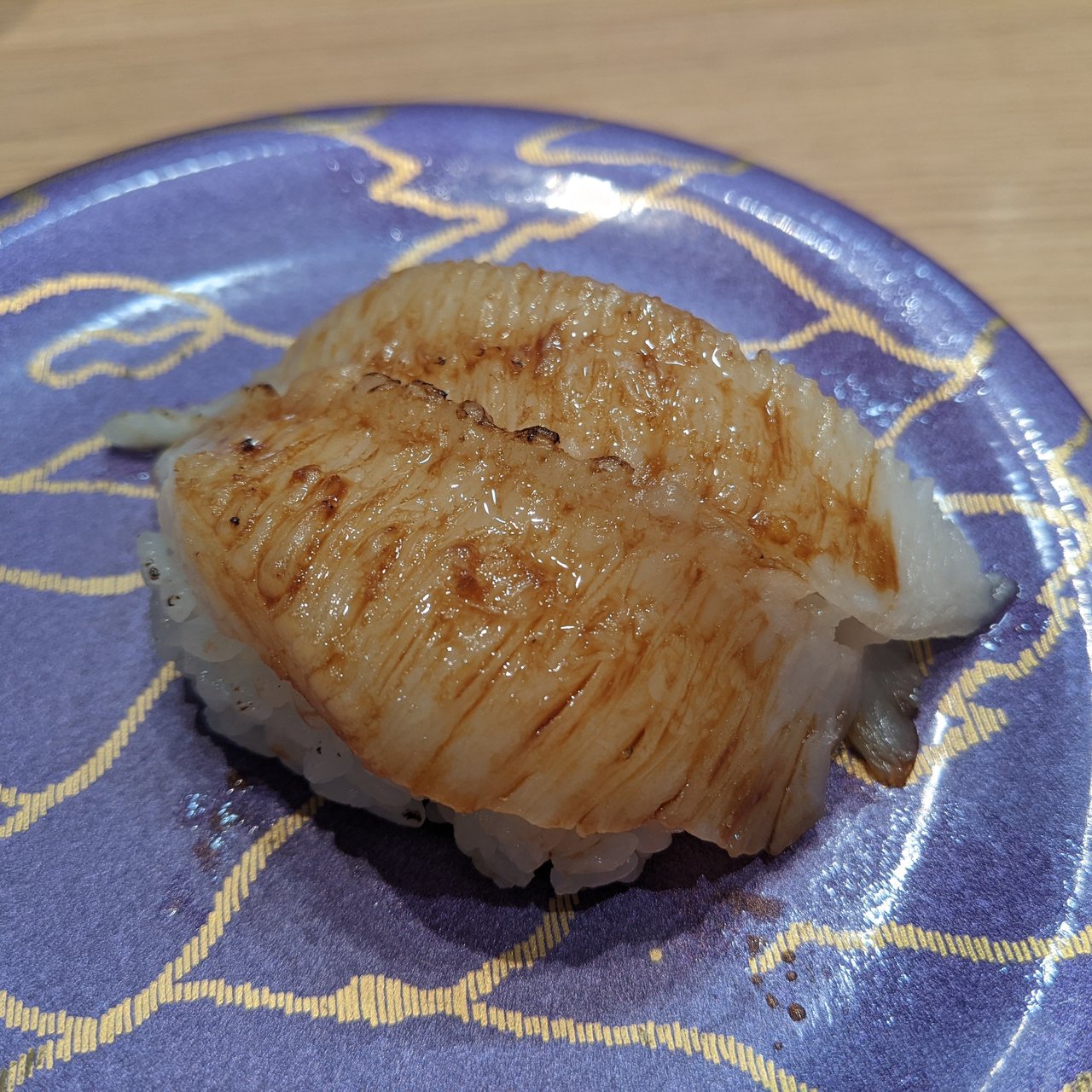 炙りえんがわ 炙りえんがわ - 西区、Mawashizushi Katsu Yokohama Sky Bldg.の