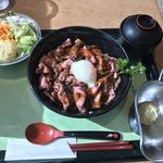 ローストビーフ丼(神戸洋食キッチン)