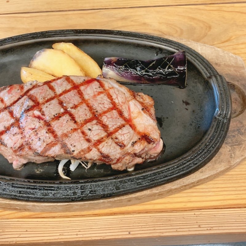 富士山溶岩焼サーロインステーキ(伝説のステーキ屋 稲城店)