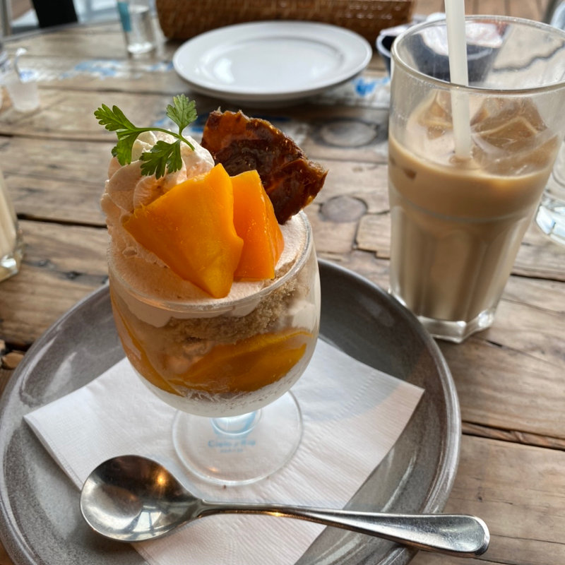 (シエロイリオ （Riverside Cafe Cielo y Rio）)