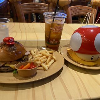 ハンバーガー(ピノキオカフェ)
