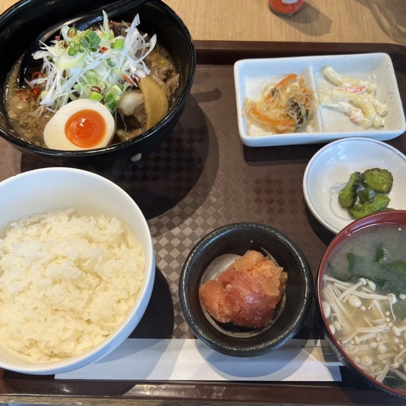 牛すじ煮込み定食：明太子(酒と飯　たまる食堂)