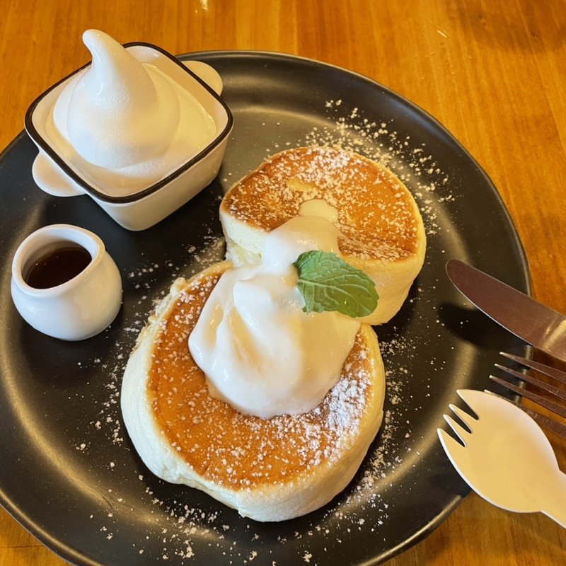Robのふわしゅわパンケーキ　ピュアメープル添え(cafeRob つくば)
