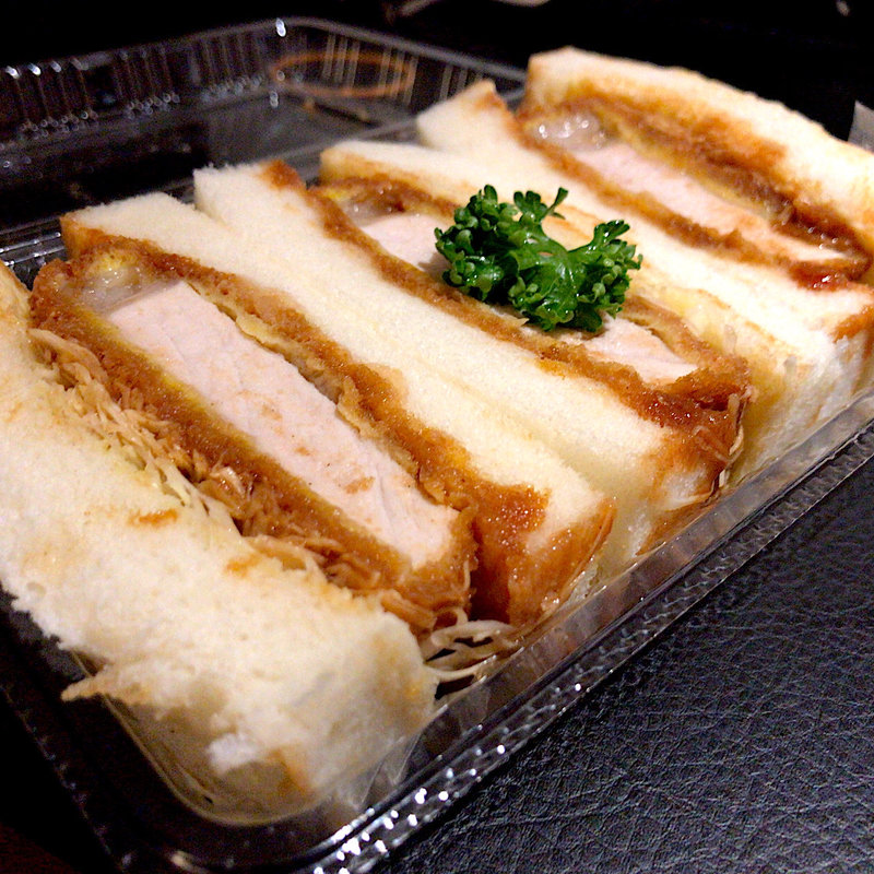 カツサンド(とんかつ こがね)
