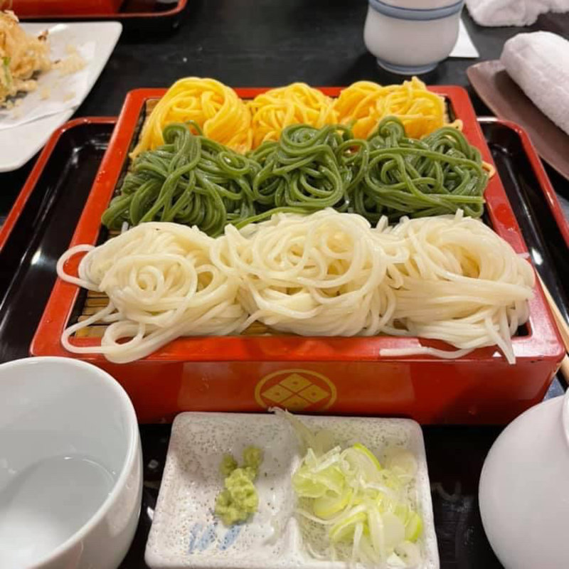 三色蕎麦(永坂更科 布屋太兵衛 新宿高島屋店 （ながさかさらしな ぬのやたへえ）)