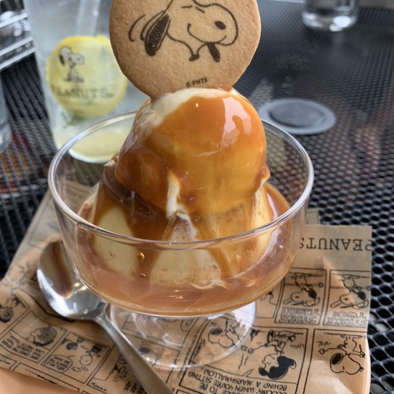 スヌーピーHAPPYDANCEプリン(PEANUTS Cafe 大阪)