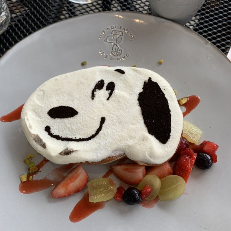 スヌーピーのパンケーキ ティーシロップ付き(PEANUTS Cafe 大阪)