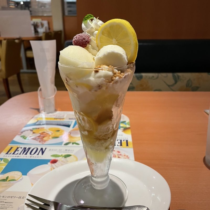 陽だまりレモンのザ・サンデー(デニーズ 大府店 )