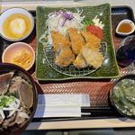 かつおの梅はさみ揚げと鰹のたたき小丼