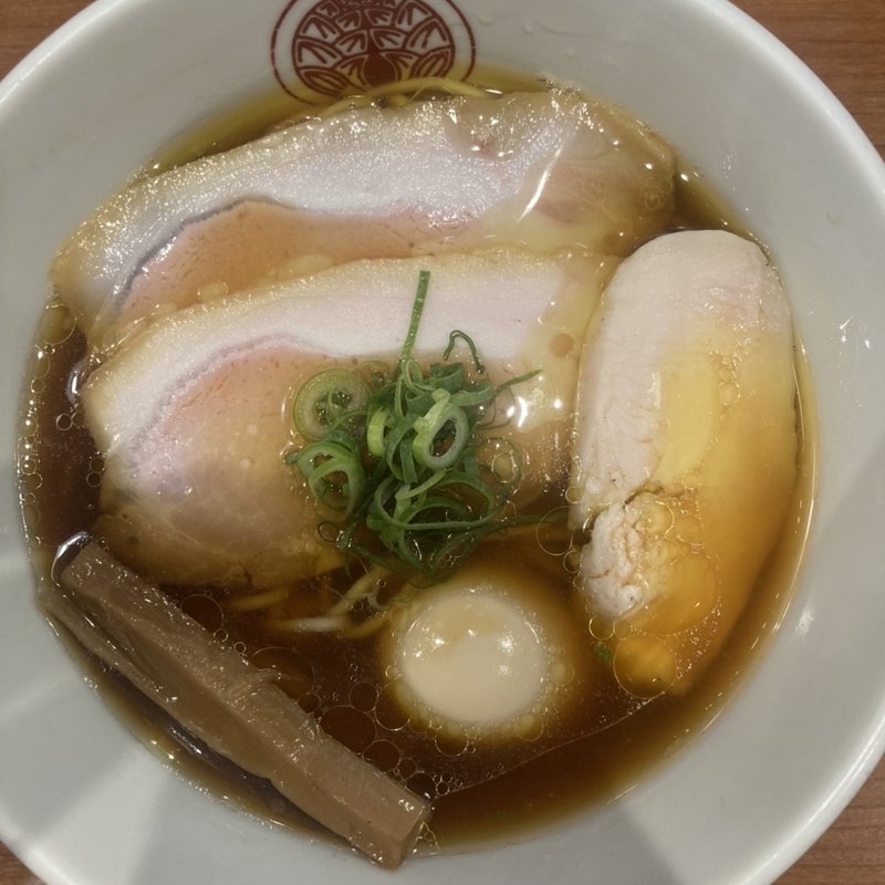 鶏醤油らぁ麺(らぁ麺 とうひち )