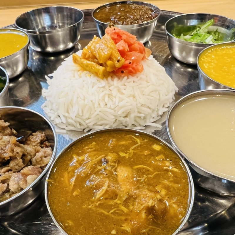 ミニ4種盛り(スパイス料理ナッラマナム )