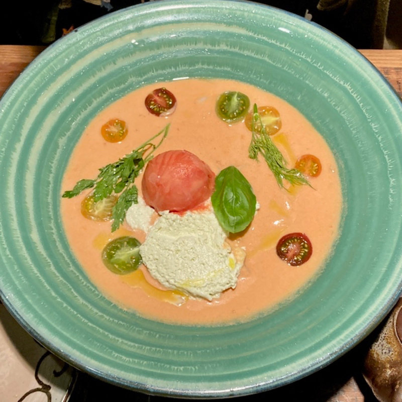 トマトスムージーのおうどん(麺匠の心つくし つるとんたん 宗右衛門町店)