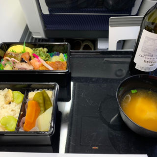 夕食+白ワイン(ANA機内食（プレミアムクラス）)