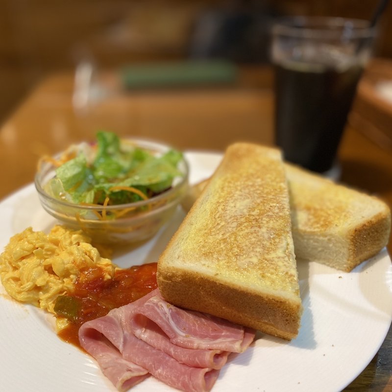 プレートモーニング+アイスコーヒー(エスタシオンカフェ タイム)