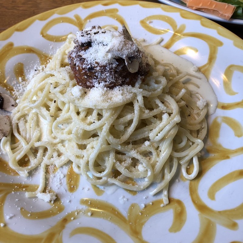 牛肉100%自家製ボロネーゼクリーム(ニホンバシ ブルワリー トウキョウ ステーション)