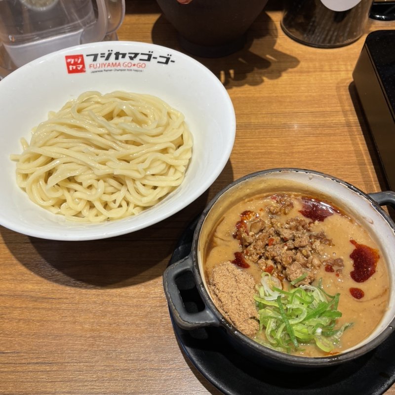 ゴマ担々つけ麺(フジヤマ55 ヴェルサウォーク西尾店)