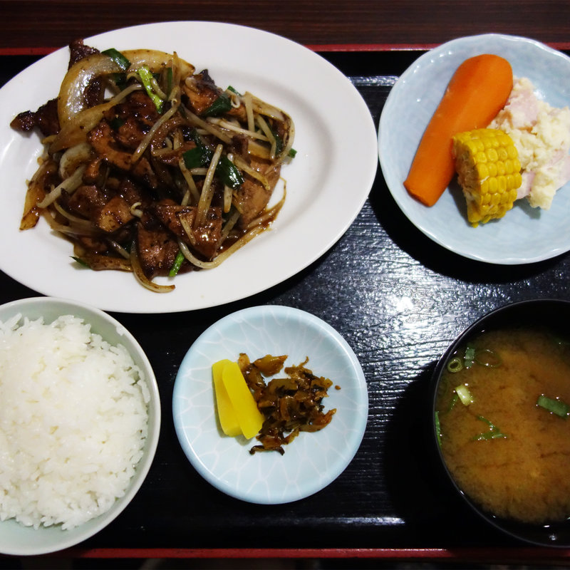 レバニラ定食(中華料理 万里)