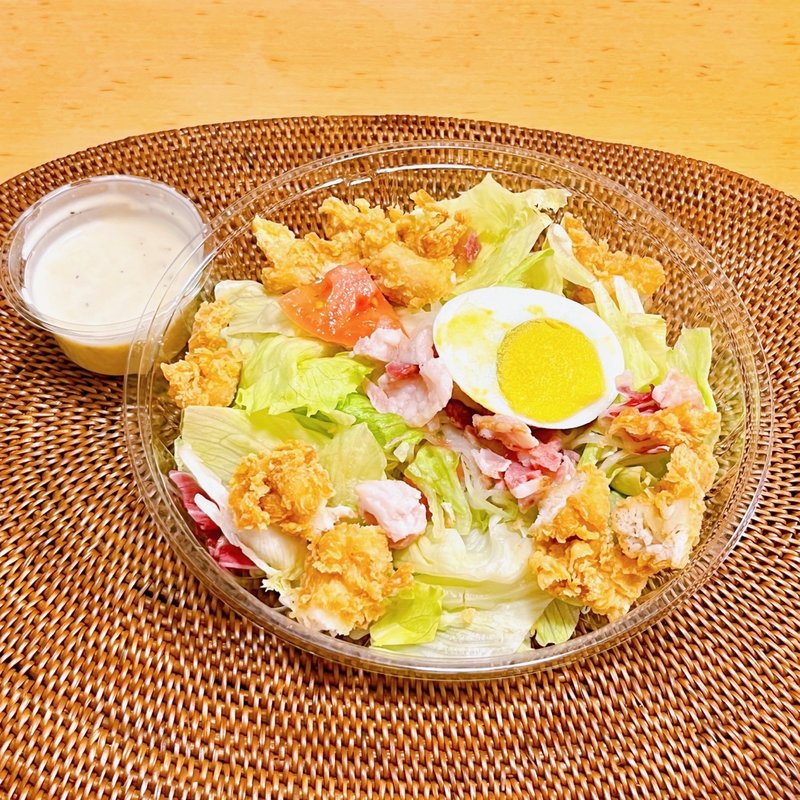 チキンシーザーサラダ(bb.qオリーブチキンカフェ青物横丁店)