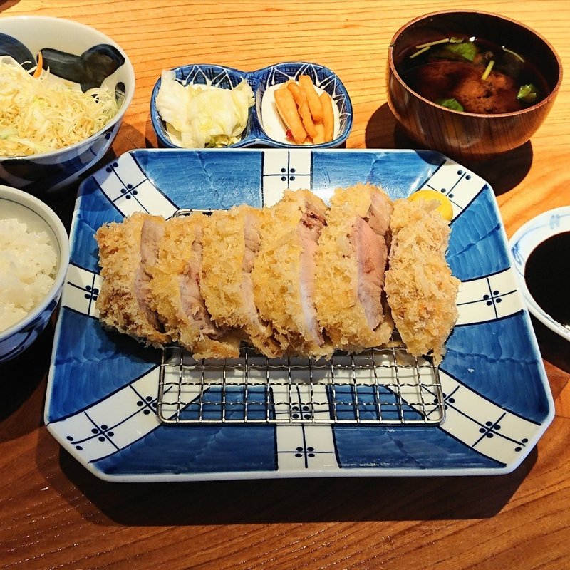 特上ロースかつ定食 (300g)(かつ久 無庵(かつひさ むあん) 横浜高島屋店)