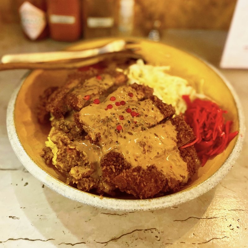 カツカレー（スペシャルメニュー）(ケニックカレー)