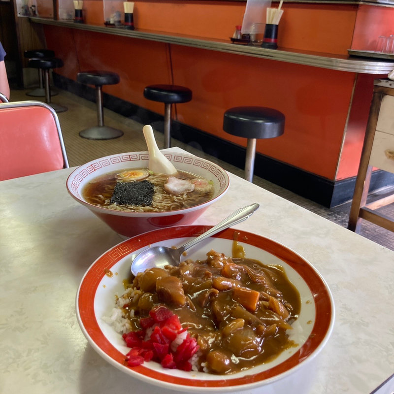 ラーメンとカレーのセット(やまや )