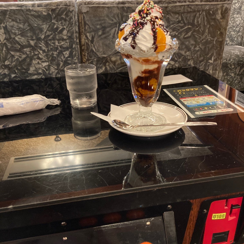 チョコレートパフェ(ミカド)