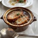 オニオングラタンスープ(カフェ＆レストラン ドルフィン)