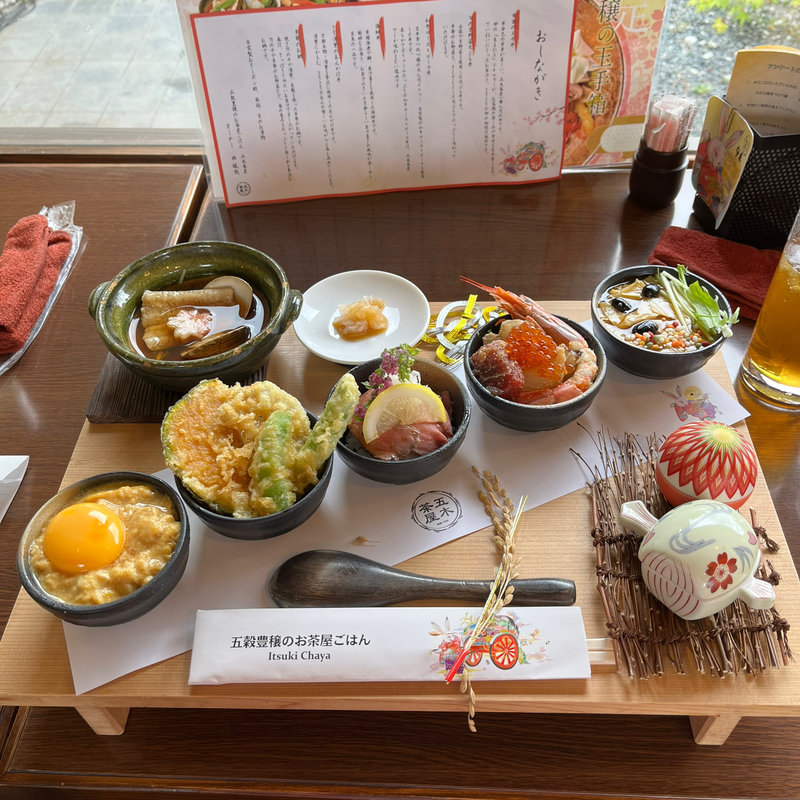 京丼五種食べ比べ膳(五木茶屋 （イツキチャヤ）)