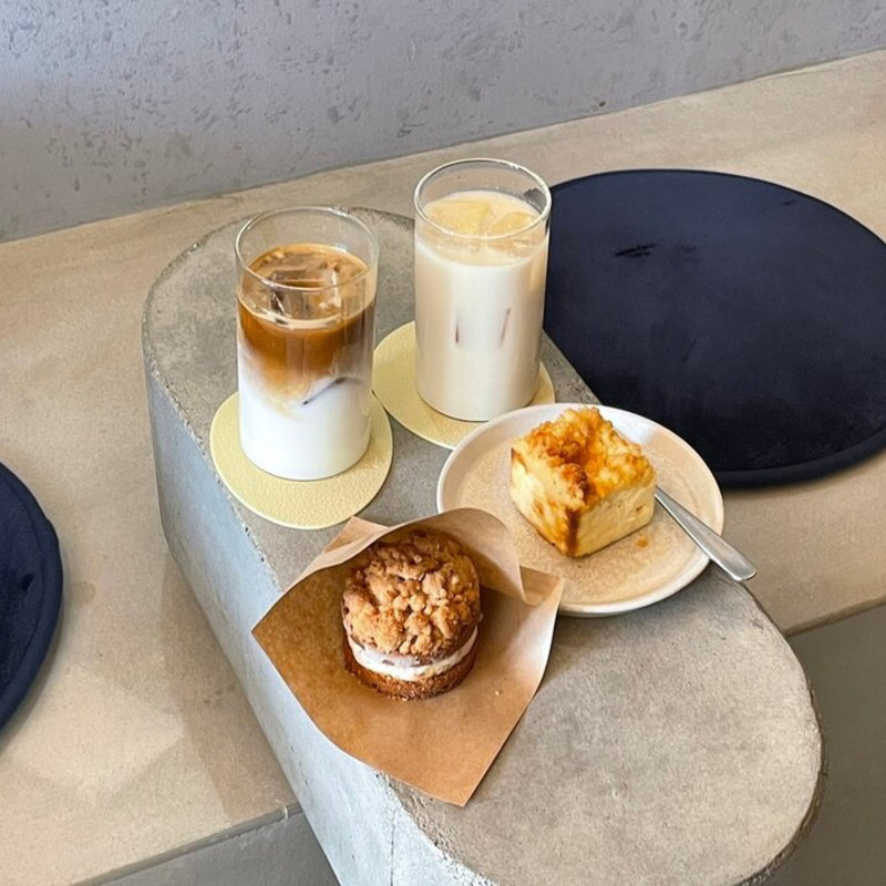 ソボロチーズプレーン(Ourlog Coffee Roasters)