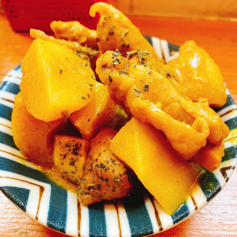 スパイシータンドリーチキン(立ち呑みスタンド ヨッコイショ)