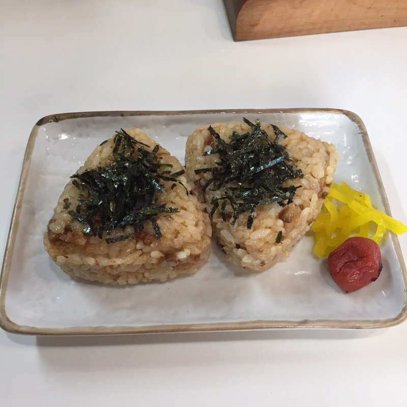 ヘタにぎり（2個）(中華そば 源さん)