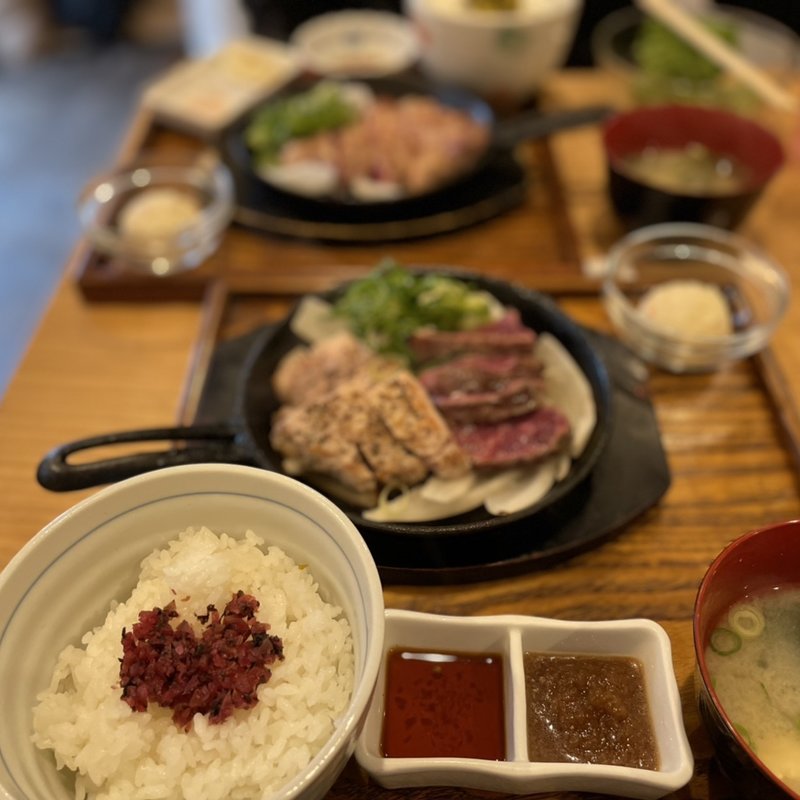 ハーフ＆ハーフ(豚ステーキ十一 六本松店)