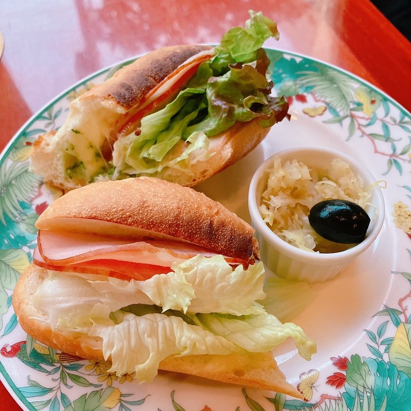 バゲットサンド(アボリータム)