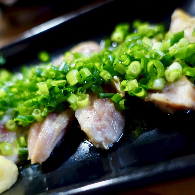 みやま厳選鶏　炙りタタキ（1人前）(みやま本舗 霧島本店 （【旧店名】地鶏料理 みやま）)