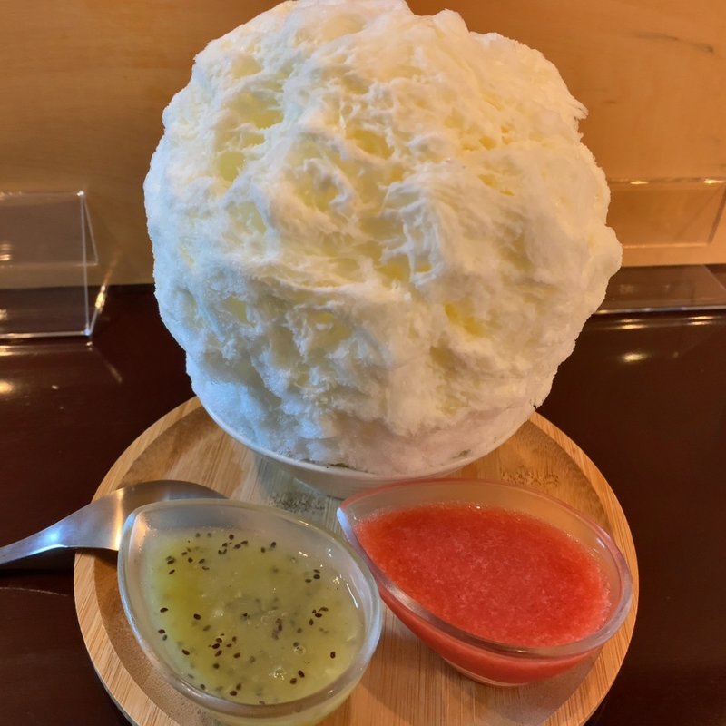 氷連のみるく〜2種ソース付〜(かき氷専門店氷連)