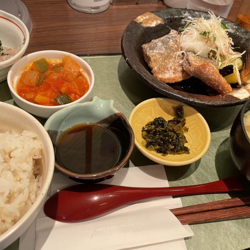 サバの竜田揚げ定食(わがん 飯田橋東口店 )
