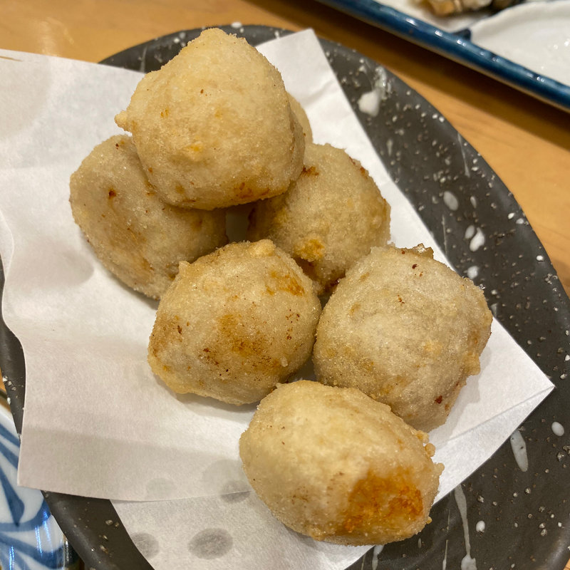 里芋の唐揚げ(大衆酒肴スタンドさかば。第3ビル店)