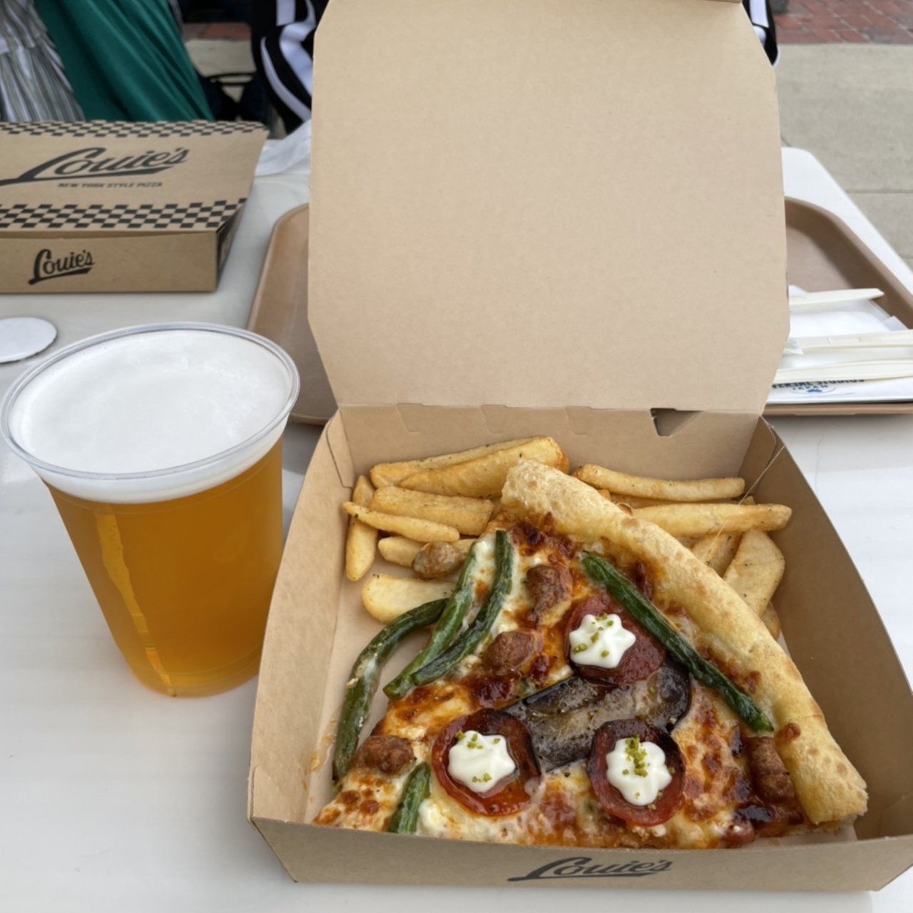 ピッツァセット ボロネーゼ(ルイズ N.Y. ピザ パーラー （Loui's