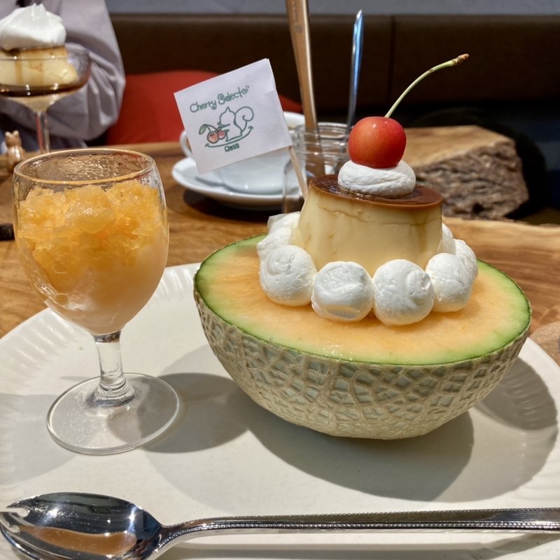 メロンプリンパフェ(Re:s cafebar&sweets リスカフェ)