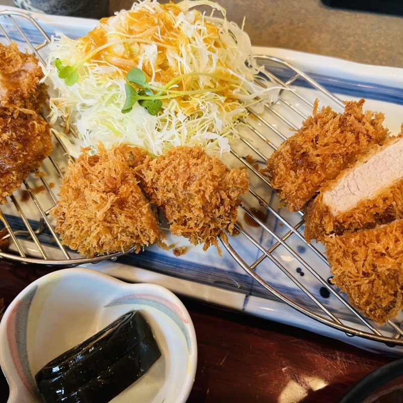 贅沢食べ比べランチ(かつ波奈 花見川店 )