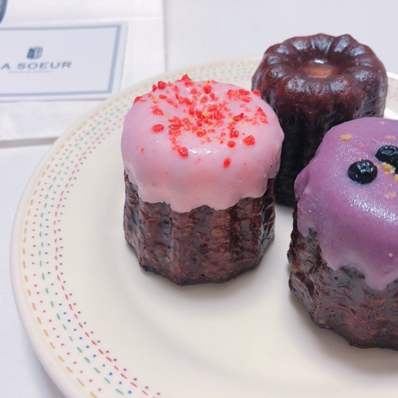 ストロベリーカヌレ(ラ・スール 阪神店 （La Soeur）)